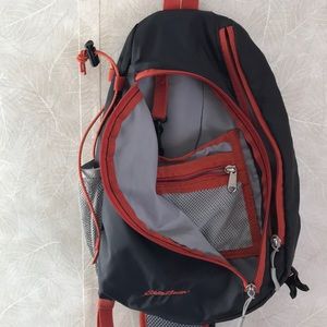 Eddie Bauer | Utility Sling Bag